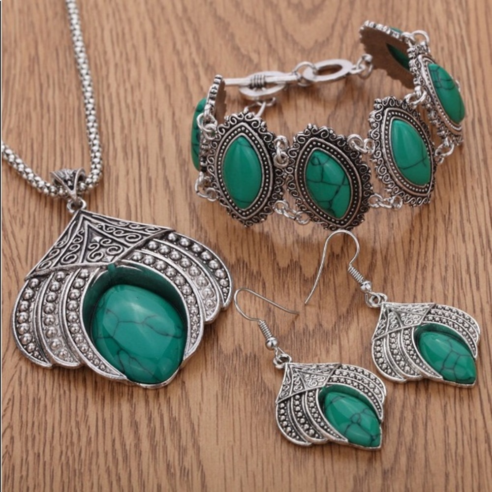 New! Silver & Turquoise Jewelry Set